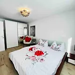 Apartment Valere Ii - De 3,5 Pieces De Standing *
